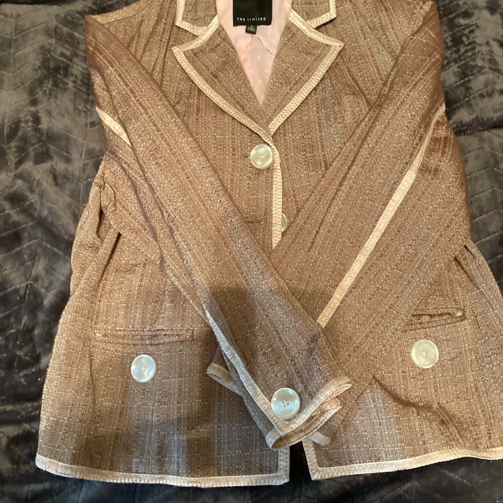 Cute pink Limited blazer!